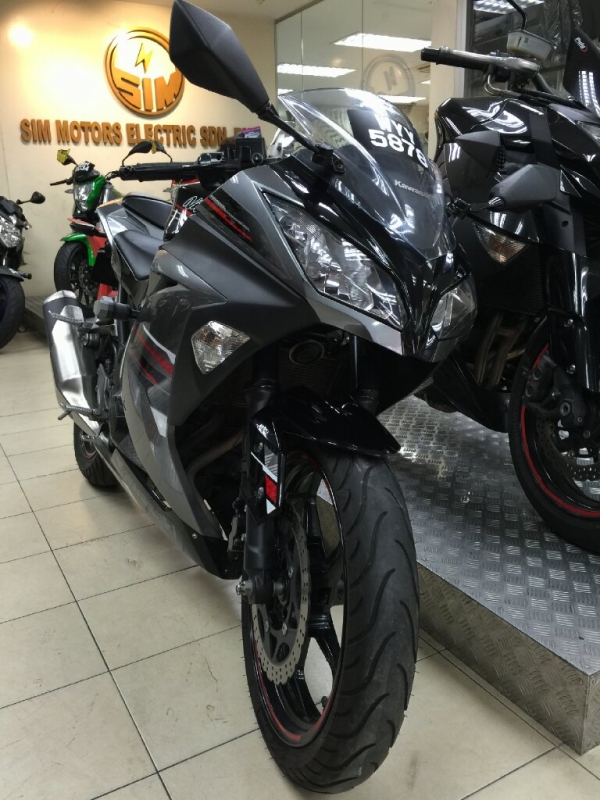 Used Kawasaki Ninja 250R SE